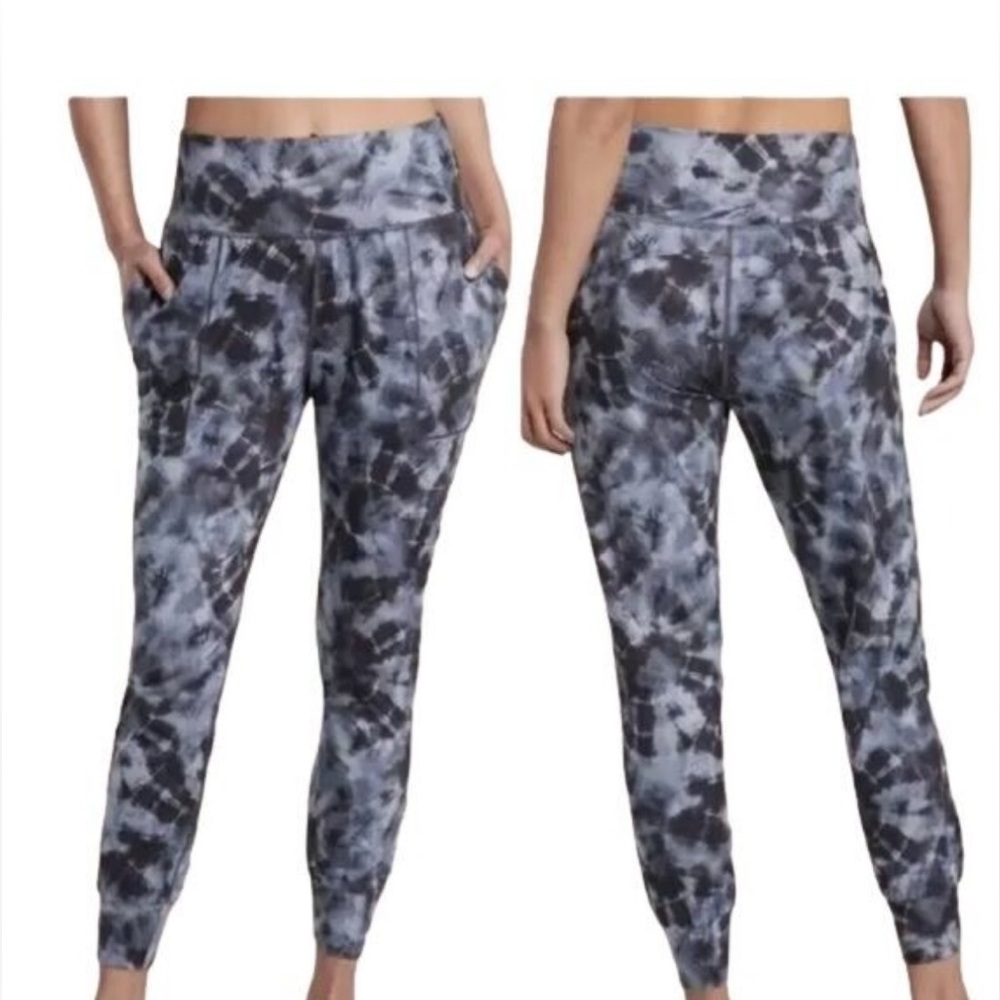 Athleta Salutation Black and Gray Print Joggers Salutation Printed Joggers